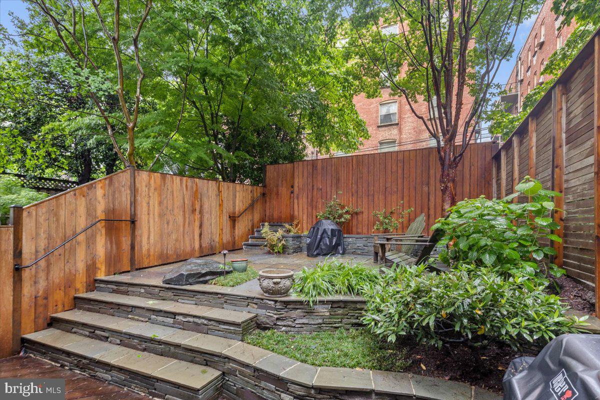 2840 27TH ST NW, WASHINGTON, District Of Columbia 20008, 4 Bedrooms Bedrooms, ,3 BathroomsBathrooms,Residential,For sale,2840 27TH ST NW,DCDC2204276 MLS # DCDC2204276
