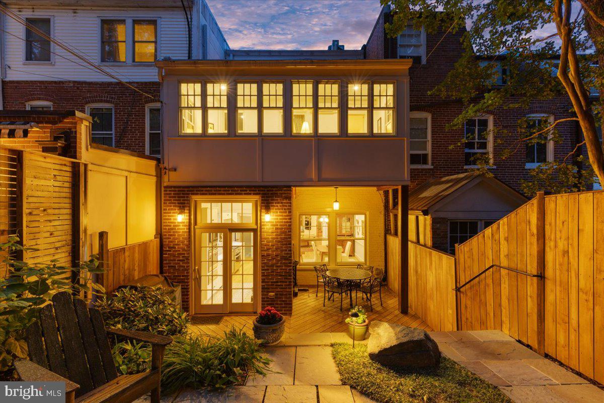 2840 27TH ST NW, WASHINGTON, District Of Columbia 20008, 4 Bedrooms Bedrooms, ,3 BathroomsBathrooms,Residential,For sale,2840 27TH ST NW,DCDC2204276 MLS # DCDC2204276