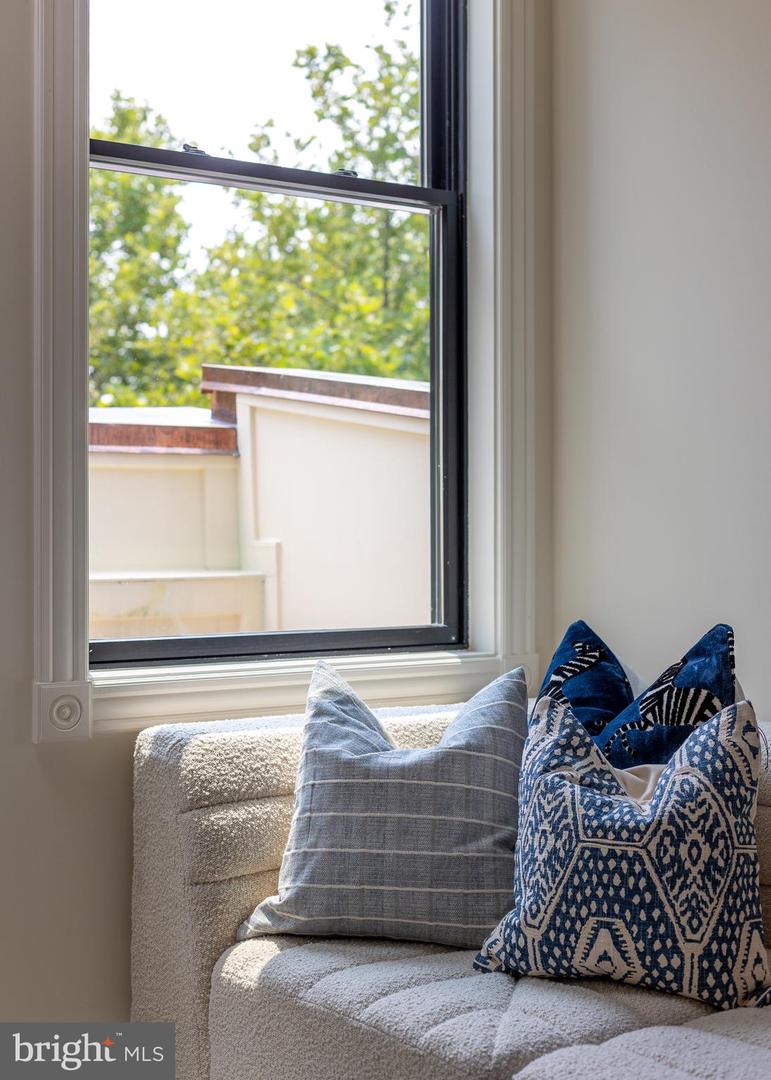 441 Q ST NW #2, WASHINGTON, District Of Columbia 20002, 3 Bedrooms Bedrooms, ,3 BathroomsBathrooms,Residential,For sale,441 Q ST NW #2,DCDC2204284 MLS # DCDC2204284