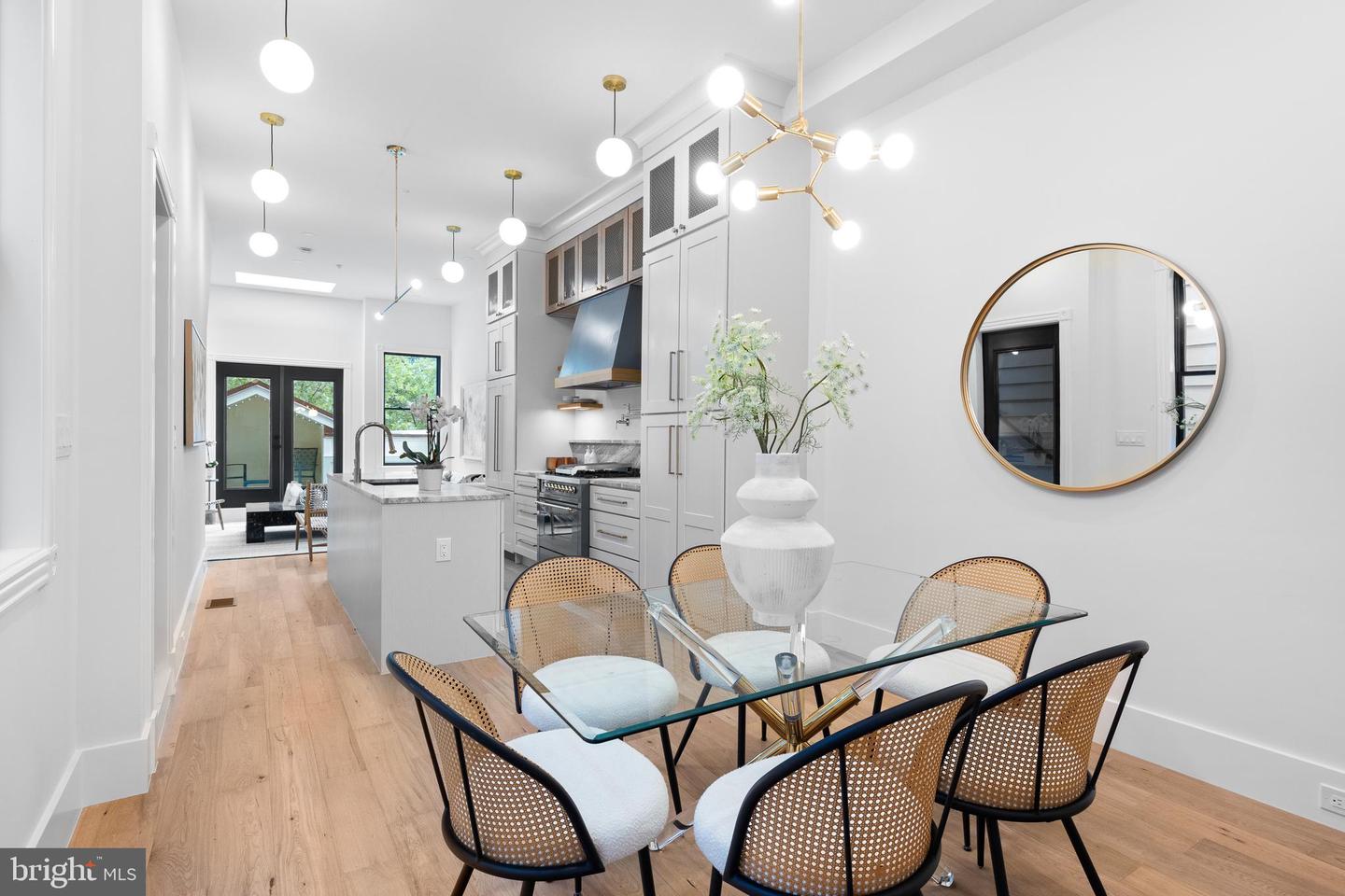 441 Q ST NW #2, WASHINGTON, District Of Columbia 20002, 3 Bedrooms Bedrooms, ,3 BathroomsBathrooms,Residential,For sale,441 Q ST NW #2,DCDC2204284 MLS # DCDC2204284