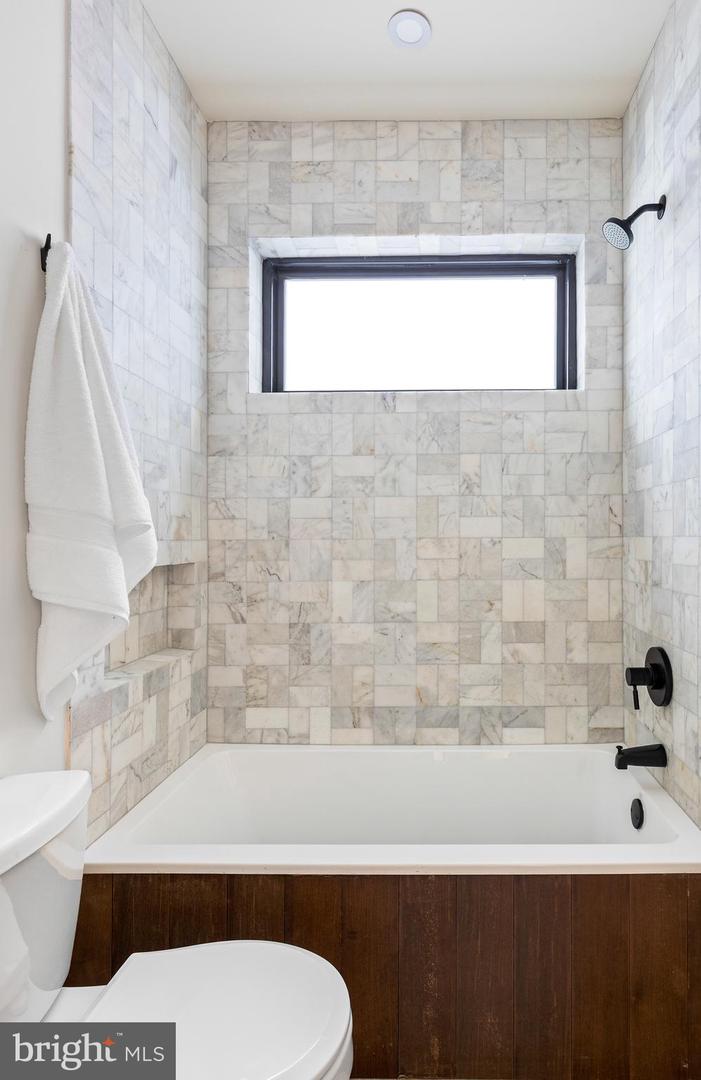 441 Q ST NW #2, WASHINGTON, District Of Columbia 20002, 3 Bedrooms Bedrooms, ,3 BathroomsBathrooms,Residential,For sale,441 Q ST NW #2,DCDC2204284 MLS # DCDC2204284