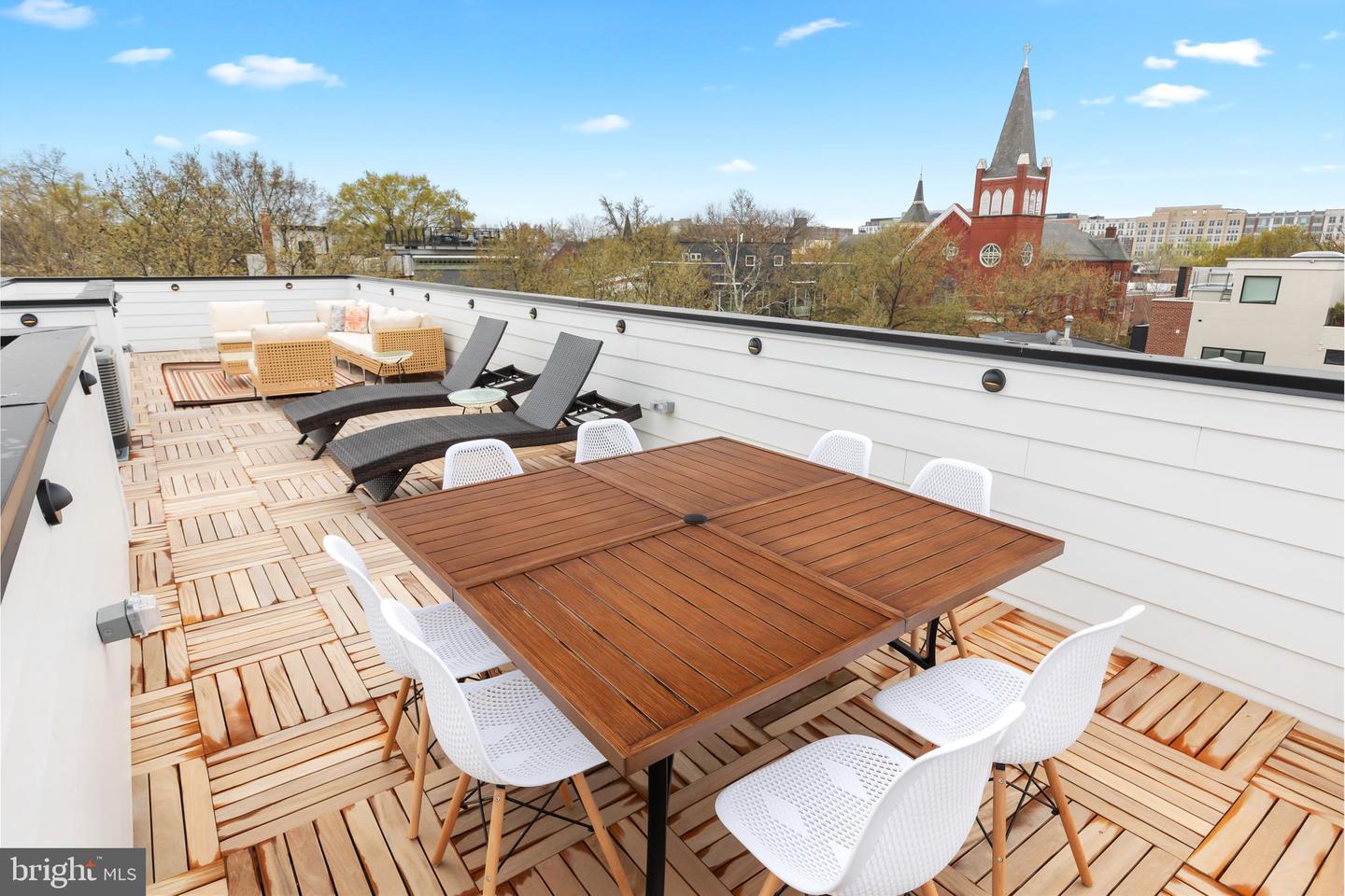 441 Q ST NW #2, WASHINGTON, District Of Columbia 20002, 3 Bedrooms Bedrooms, ,3 BathroomsBathrooms,Residential,For sale,441 Q ST NW #2,DCDC2204284 MLS # DCDC2204284