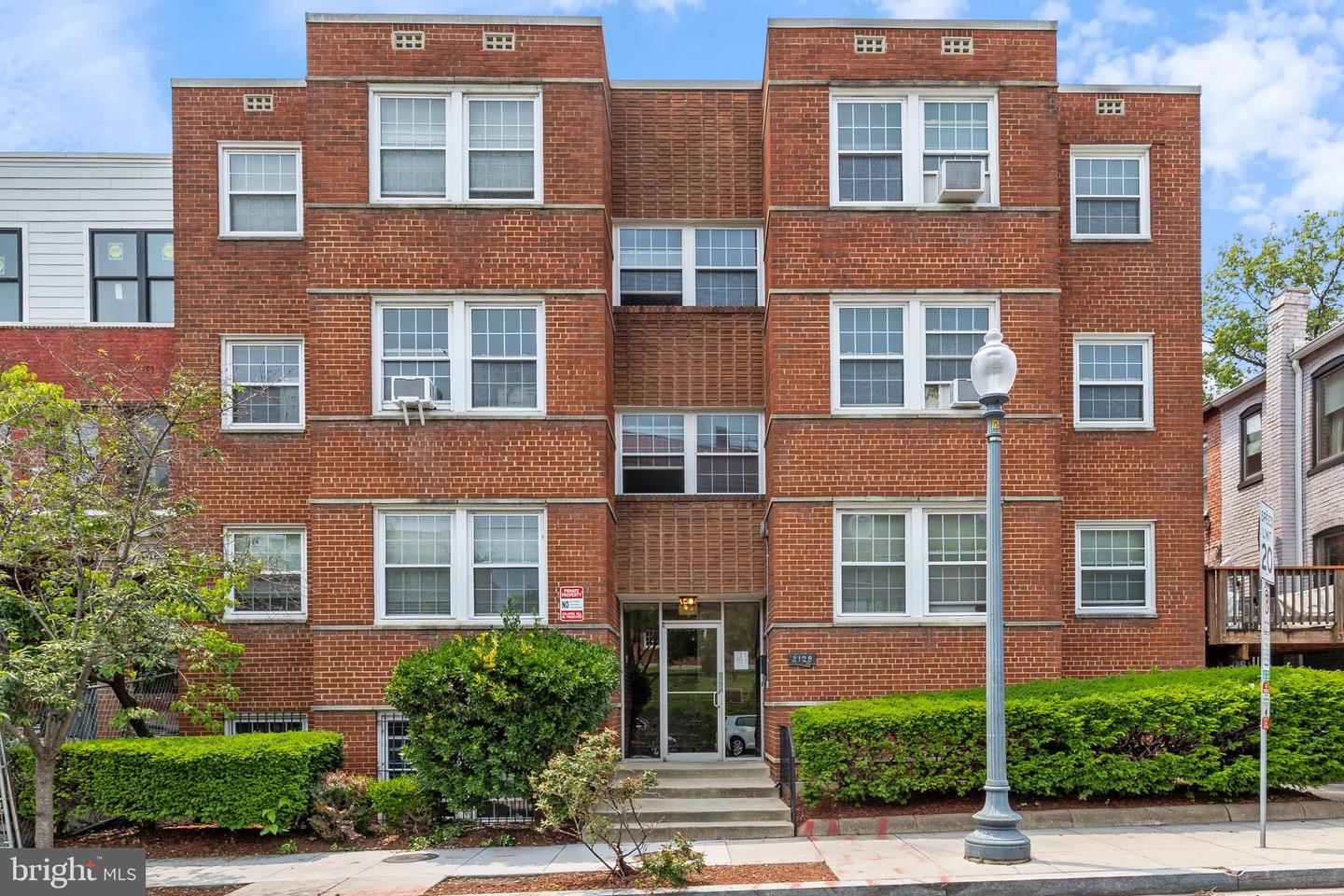3128 SHERMAN AVE NW #9, WASHINGTON, District Of Columbia 20010, 2 Bedrooms Bedrooms, ,1 BathroomBathrooms,Residential,For sale,3128 SHERMAN AVE NW #9,DCDC2204360 MLS # DCDC2204360
