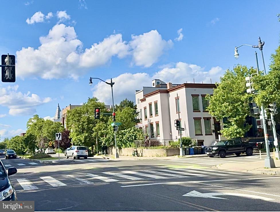 3128 SHERMAN AVE NW #9, WASHINGTON, District Of Columbia 20010, 2 Bedrooms Bedrooms, ,1 BathroomBathrooms,Residential,For sale,3128 SHERMAN AVE NW #9,DCDC2204360 MLS # DCDC2204360