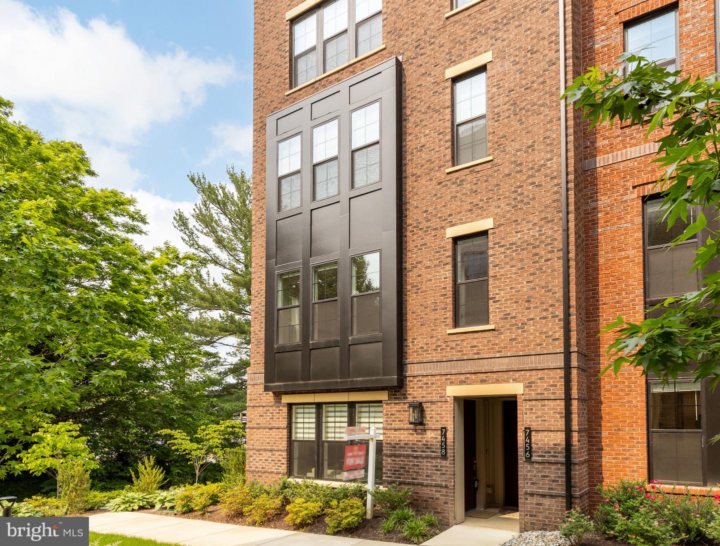 7458 BACKETT WOOD TER #401, MCLEAN, Virginia 22102, 3 Bedrooms Bedrooms, ,2 BathroomsBathrooms,Residential,For sale,7458 BACKETT WOOD TER #401,VAFX2245946 MLS # VAFX2245946
