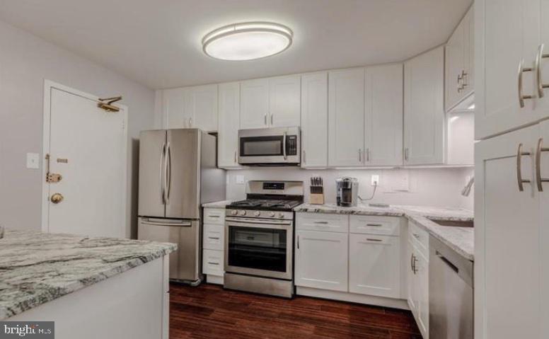1300 ARMY NAVY DR #803, ARLINGTON, Virginia 22202, 1 Bedroom Bedrooms, ,1 BathroomBathrooms,Residential,For sale,1300 ARMY NAVY DR #803,VAAR2058828 MLS # VAAR2058828