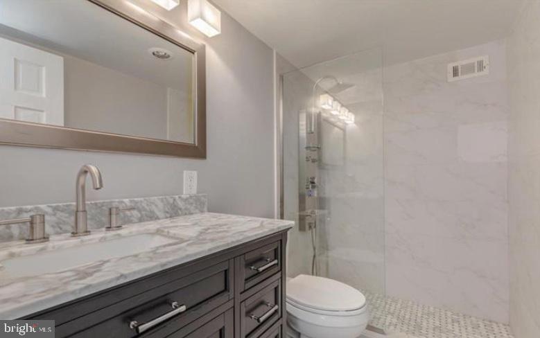 1300 ARMY NAVY DR #803, ARLINGTON, Virginia 22202, 1 Bedroom Bedrooms, ,1 BathroomBathrooms,Residential,For sale,1300 ARMY NAVY DR #803,VAAR2058828 MLS # VAAR2058828