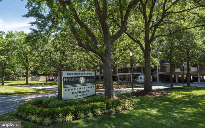 1300 ARMY NAVY DR #803, ARLINGTON, Virginia 22202, 1 Bedroom Bedrooms, ,1 BathroomBathrooms,Residential,For sale,1300 ARMY NAVY DR #803,VAAR2058828 MLS # VAAR2058828