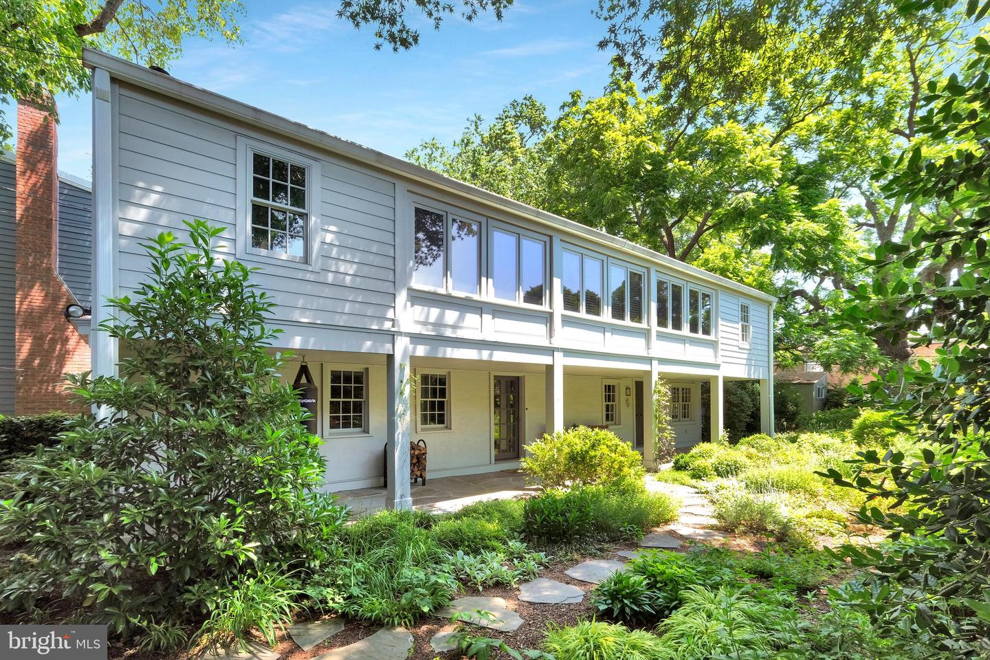 323 N PATRICK ST, ALEXANDRIA, Virginia 22314, 3 Bedrooms Bedrooms, ,2 BathroomsBathrooms,Residential,For sale,323 N PATRICK ST,VAAX2046210 MLS # VAAX2046210