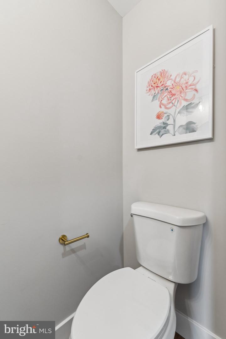 344 ELM ST NW, WASHINGTON, District Of Columbia 20001, 3 Bedrooms Bedrooms, ,2 BathroomsBathrooms,Residential,For sale,344 ELM ST NW,DCDC2204494 MLS # DCDC2204494