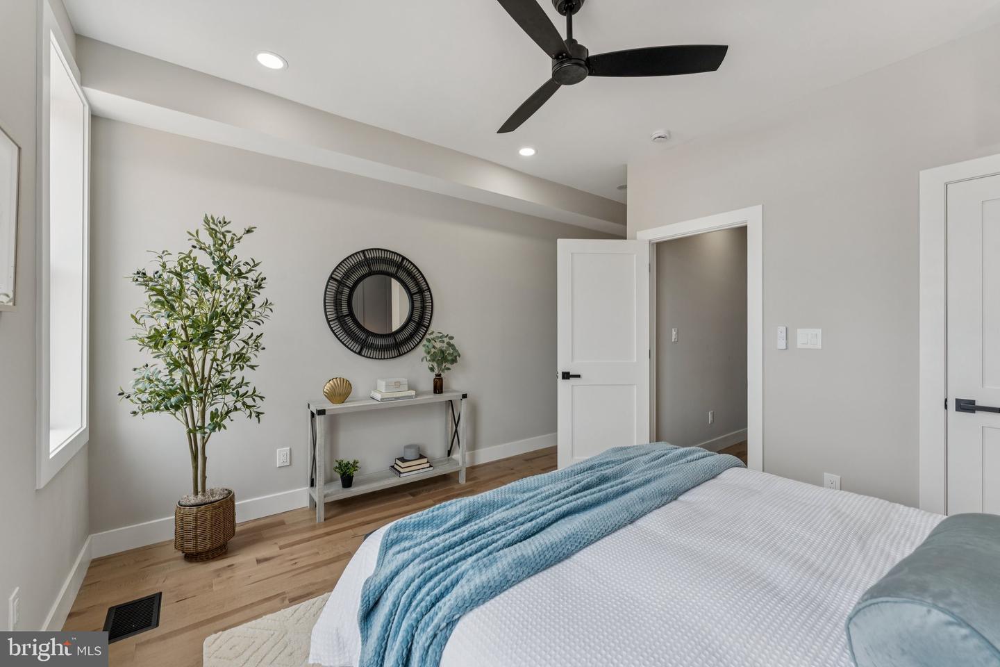 344 ELM ST NW, WASHINGTON, District Of Columbia 20001, 3 Bedrooms Bedrooms, ,2 BathroomsBathrooms,Residential,For sale,344 ELM ST NW,DCDC2204494 MLS # DCDC2204494