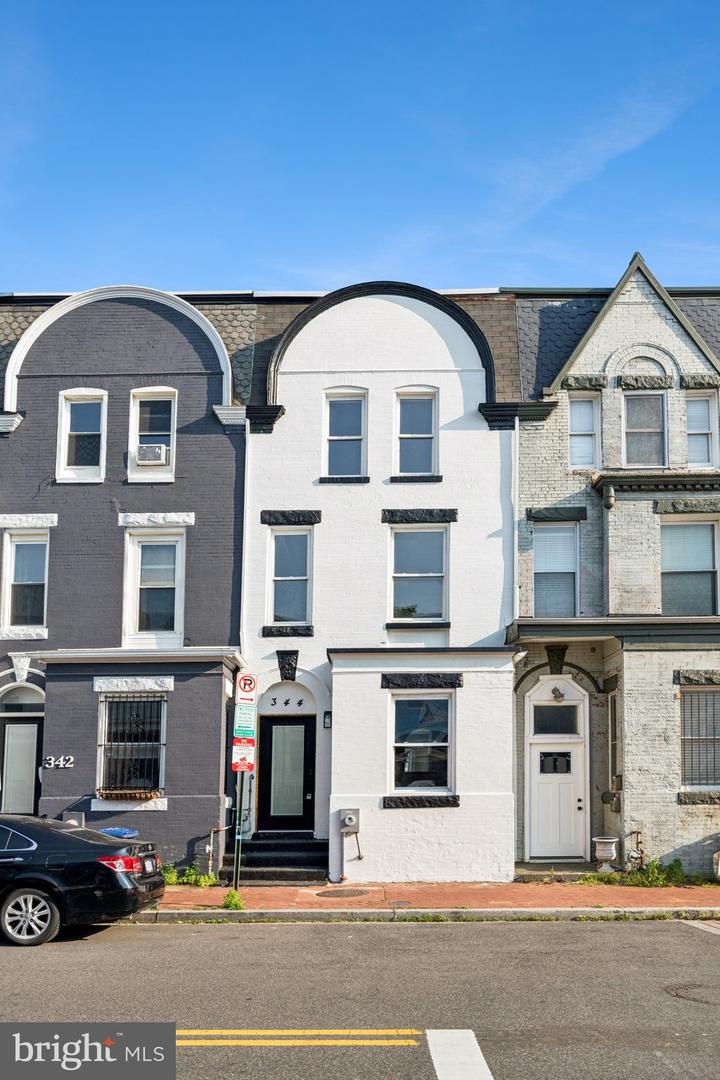 344 ELM ST NW, WASHINGTON, District Of Columbia 20001, 3 Bedrooms Bedrooms, ,2 BathroomsBathrooms,Residential,For sale,344 ELM ST NW,DCDC2204494 MLS # DCDC2204494