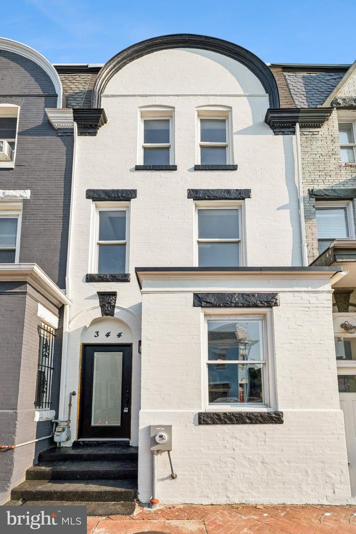 344 ELM ST NW, WASHINGTON, District Of Columbia 20001, 3 Bedrooms Bedrooms, ,2 BathroomsBathrooms,Residential,For sale,344 ELM ST NW,DCDC2204494 MLS # DCDC2204494