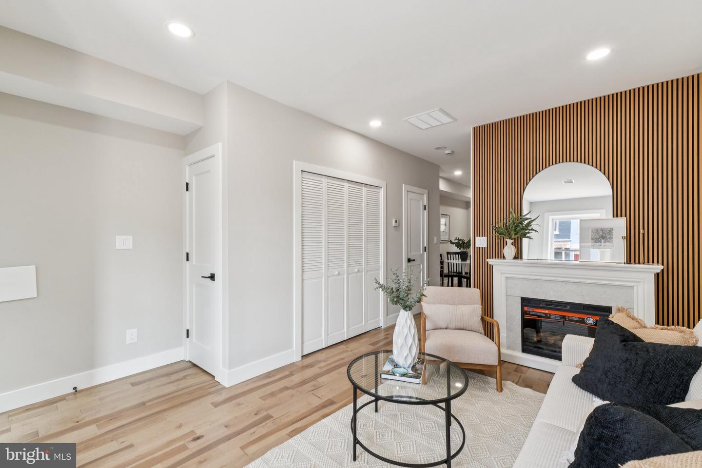 344 ELM ST NW, WASHINGTON, District Of Columbia 20001, 3 Bedrooms Bedrooms, ,2 BathroomsBathrooms,Residential,For sale,344 ELM ST NW,DCDC2204494 MLS # DCDC2204494