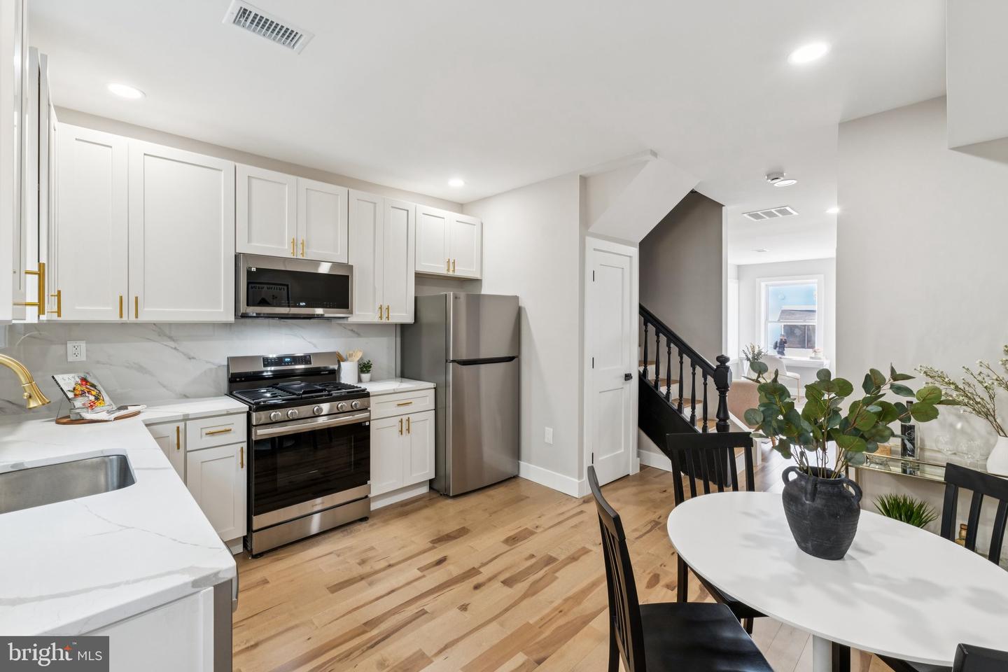 344 ELM ST NW, WASHINGTON, District Of Columbia 20001, 3 Bedrooms Bedrooms, ,2 BathroomsBathrooms,Residential,For sale,344 ELM ST NW,DCDC2204494 MLS # DCDC2204494