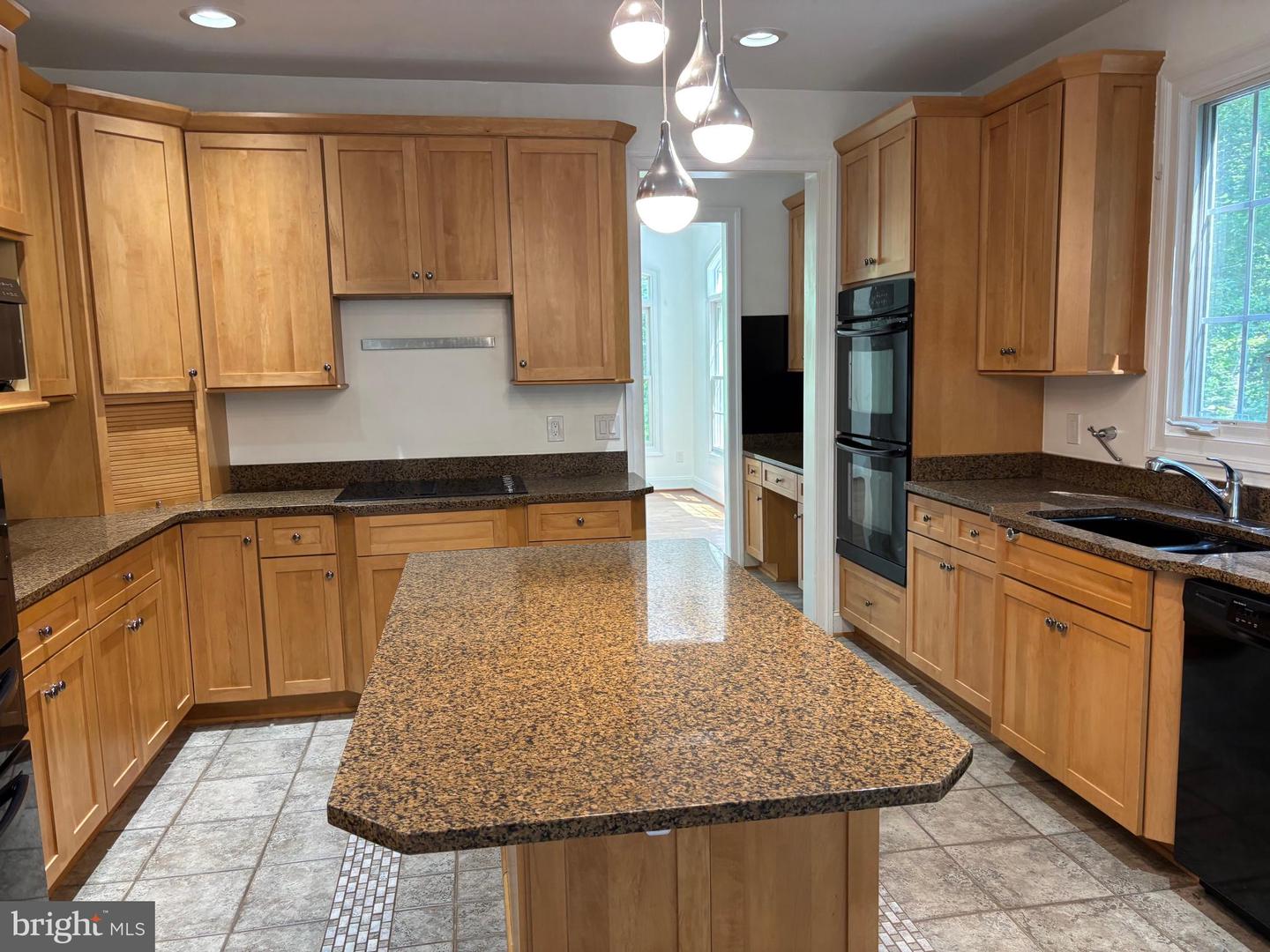 1811 CHERRY HILL RD, DUMFRIES, Virginia 22026, 3 Bedrooms Bedrooms, ,2 BathroomsBathrooms,Residential,For sale,1811 CHERRY HILL RD,VAPW2096476 MLS # VAPW2096476