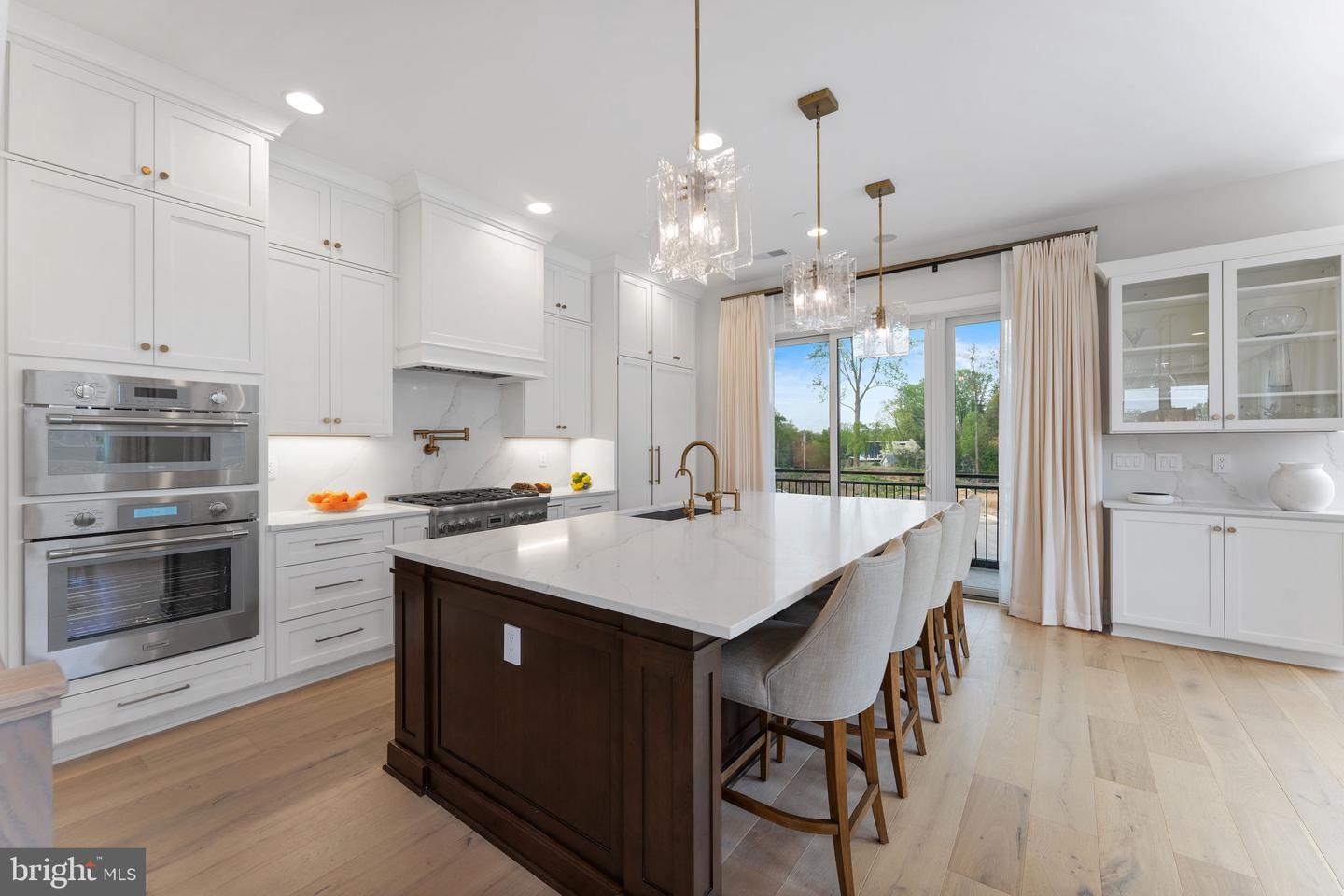 1632 CHAIN BRIDGE RD, MCLEAN, Virginia 22101, 4 Bedrooms Bedrooms, ,3 BathroomsBathrooms,Residential,For sale,1632 CHAIN BRIDGE RD,VAFX2246048 MLS # VAFX2246048