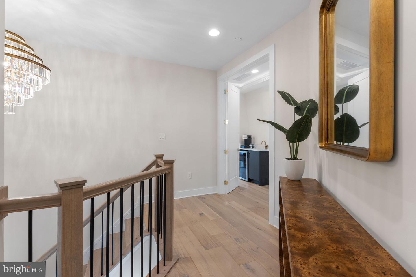 1632 CHAIN BRIDGE RD, MCLEAN, Virginia 22101, 4 Bedrooms Bedrooms, ,3 BathroomsBathrooms,Residential,For sale,1632 CHAIN BRIDGE RD,VAFX2246048 MLS # VAFX2246048