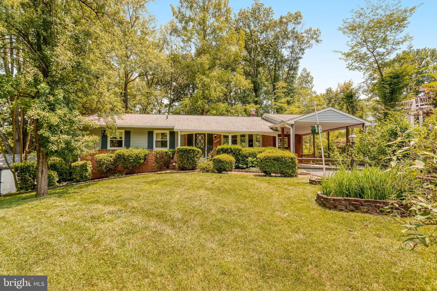 2306 MARLINE CT, WOODBRIDGE, Virginia 22192, 4 Bedrooms Bedrooms, ,3 BathroomsBathrooms,Residential,For sale,2306 MARLINE CT,VAPW2096490 MLS # VAPW2096490