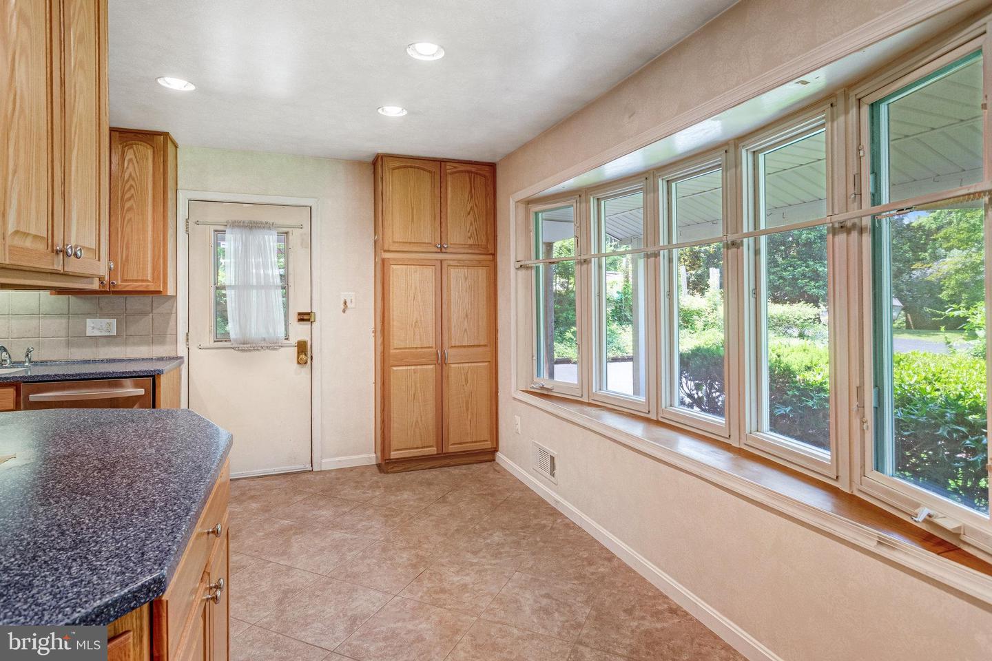 2306 MARLINE CT, WOODBRIDGE, Virginia 22192, 4 Bedrooms Bedrooms, ,3 BathroomsBathrooms,Residential,For sale,2306 MARLINE CT,VAPW2096490 MLS # VAPW2096490