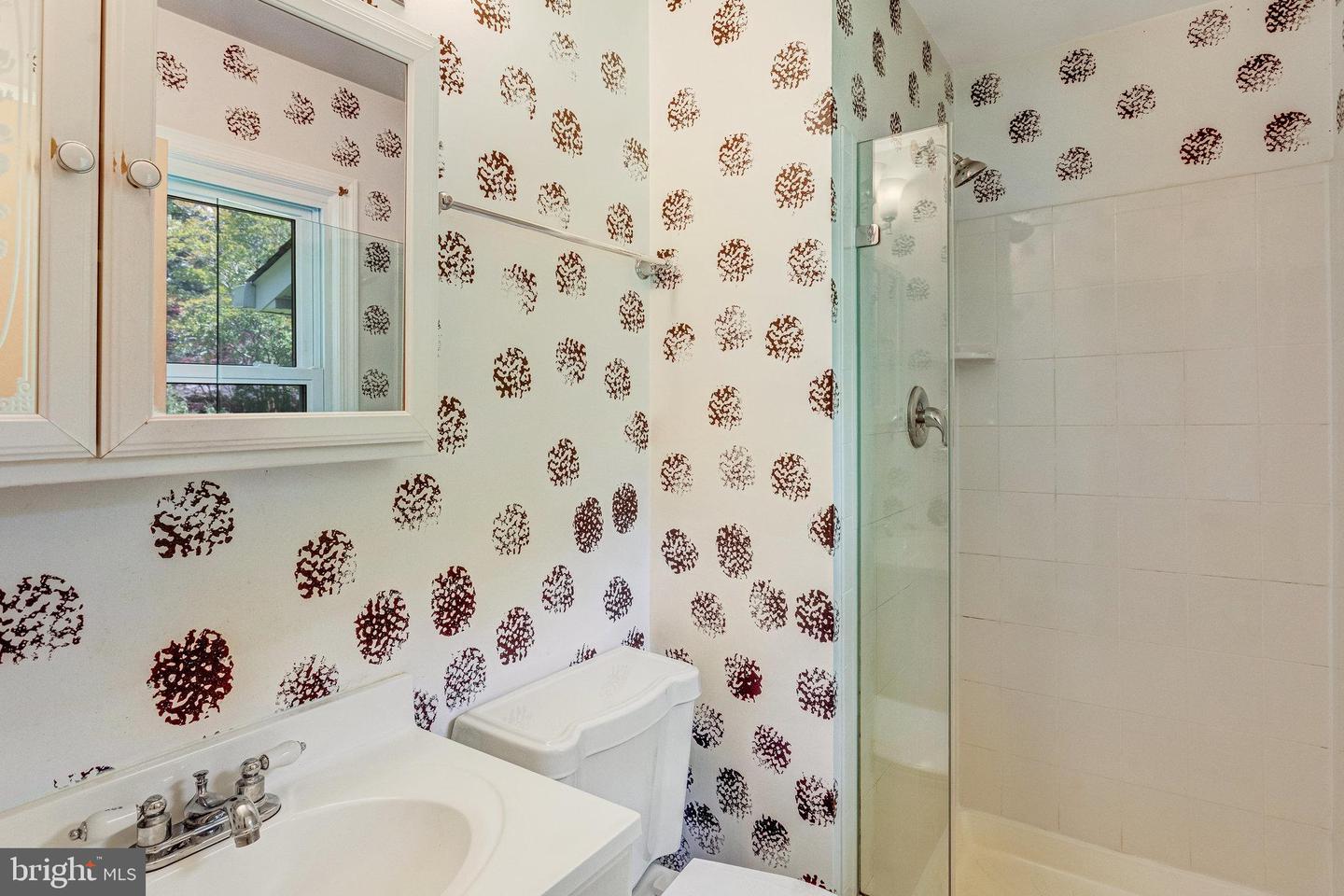 2306 MARLINE CT, WOODBRIDGE, Virginia 22192, 4 Bedrooms Bedrooms, ,3 BathroomsBathrooms,Residential,For sale,2306 MARLINE CT,VAPW2096490 MLS # VAPW2096490