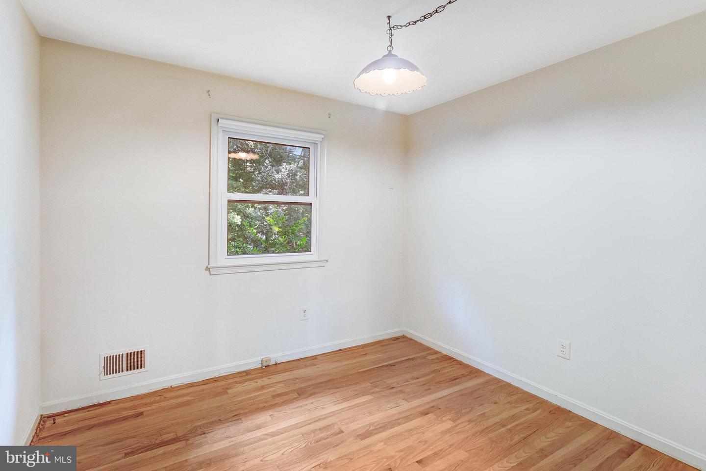 2306 MARLINE CT, WOODBRIDGE, Virginia 22192, 4 Bedrooms Bedrooms, ,3 BathroomsBathrooms,Residential,For sale,2306 MARLINE CT,VAPW2096490 MLS # VAPW2096490
