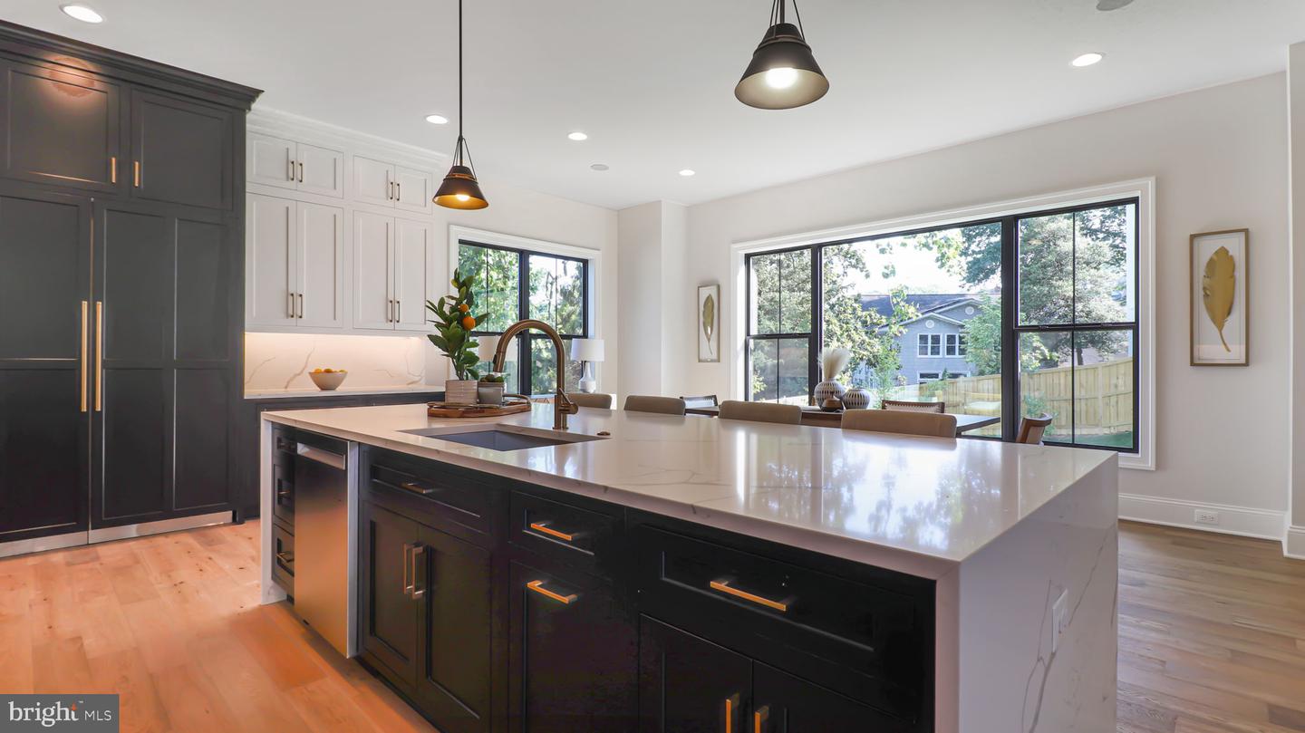 3514 N POTOMAC ST, ARLINGTON, Virginia 22213, 6 Bedrooms Bedrooms, ,5 BathroomsBathrooms,Residential,For sale,3514 N POTOMAC ST,VAAR2058856 MLS # VAAR2058856