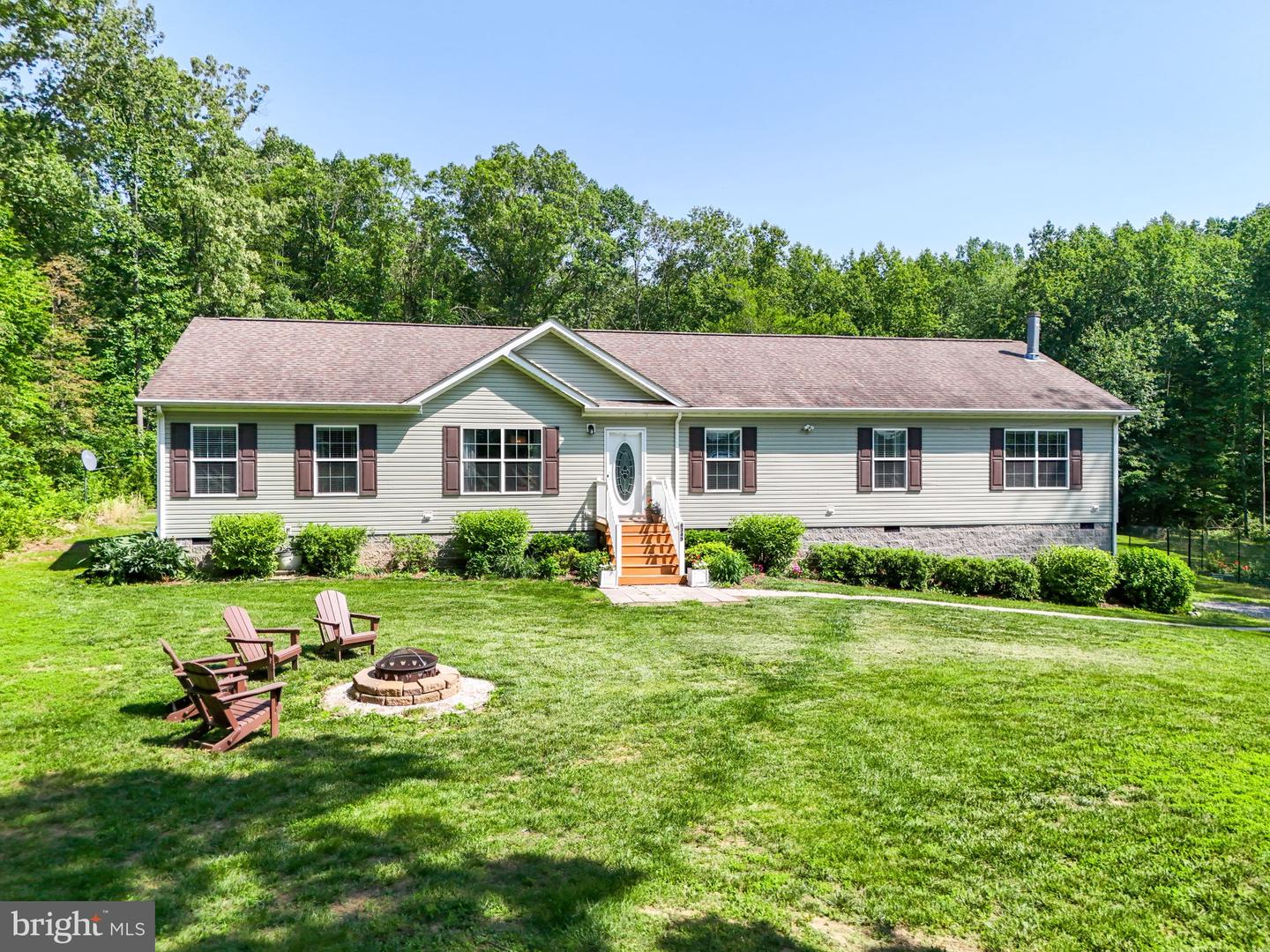 8349 SQUIRES LN, WARRENTON, Virginia 20187, 4 Bedrooms Bedrooms, ,2 BathroomsBathrooms,Residential,For sale,8349 SQUIRES LN,VAFQ2016962 MLS # VAFQ2016962