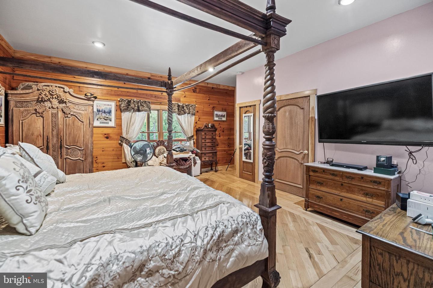 362 DELL PERKINS RD, LOUISA, Virginia 23093, 4 Bedrooms Bedrooms, ,3 BathroomsBathrooms,Residential,For sale,362 DELL PERKINS RD,VALA2007994 MLS # VALA2007994