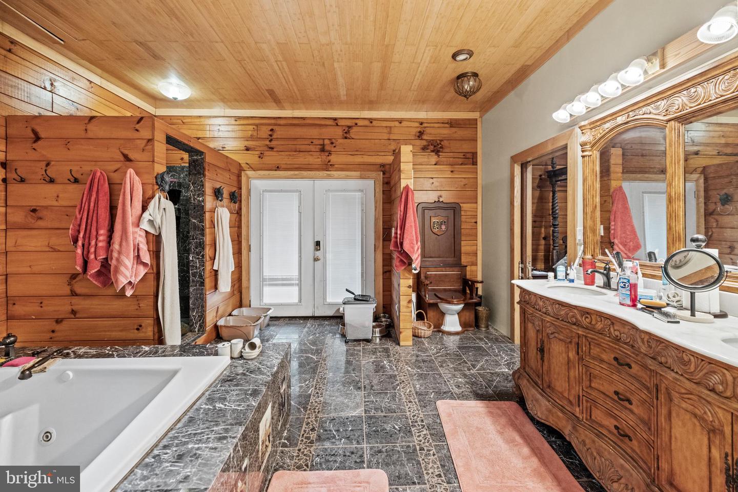 362 DELL PERKINS RD, LOUISA, Virginia 23093, 4 Bedrooms Bedrooms, ,3 BathroomsBathrooms,Residential,For sale,362 DELL PERKINS RD,VALA2007994 MLS # VALA2007994