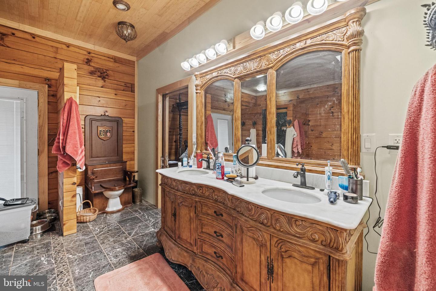 362 DELL PERKINS RD, LOUISA, Virginia 23093, 4 Bedrooms Bedrooms, ,3 BathroomsBathrooms,Residential,For sale,362 DELL PERKINS RD,VALA2007994 MLS # VALA2007994
