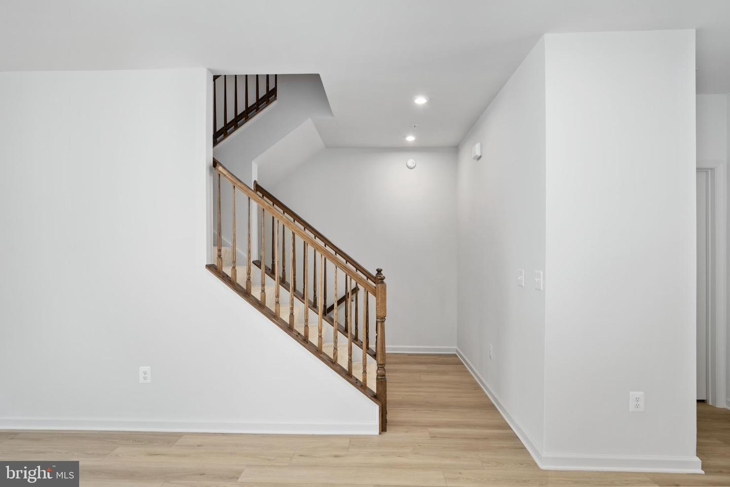 2620 NEABSCO COMMON PL, WOODBRIDGE, Virginia 22191, 3 Bedrooms Bedrooms, ,2 BathroomsBathrooms,Residential,For sale,2620 NEABSCO COMMON PL,VAPW2096444 MLS # VAPW2096444