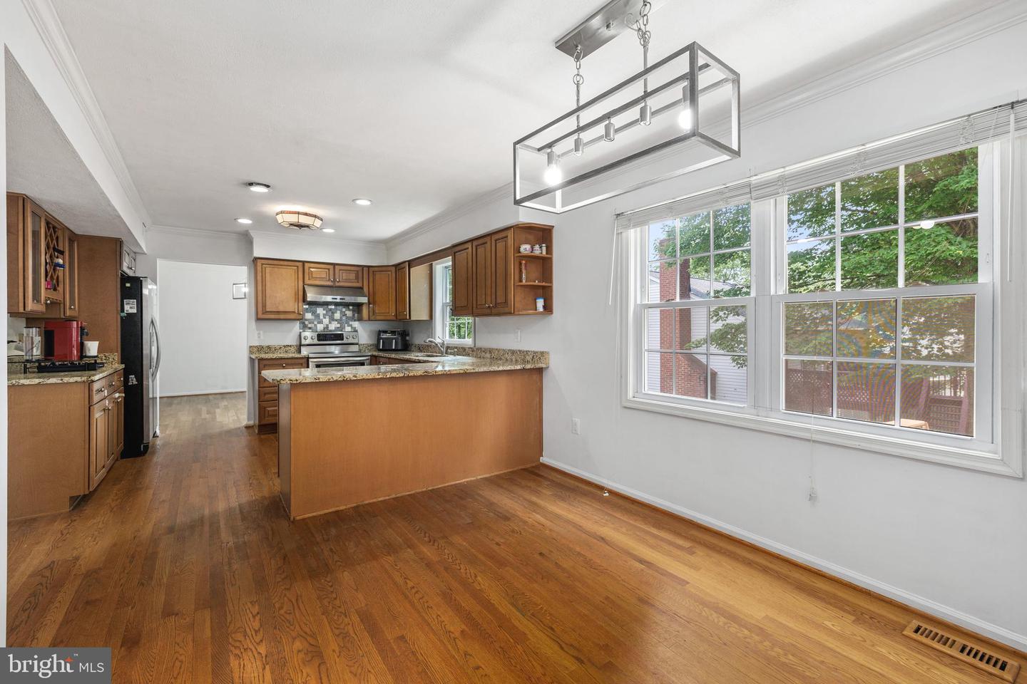 8321 TERRA GRANDE AVE, SPRINGFIELD, Virginia 22153, 4 Bedrooms Bedrooms, ,3 BathroomsBathrooms,Residential,For sale,8321 TERRA GRANDE AVE,VAFX2246092 MLS # VAFX2246092