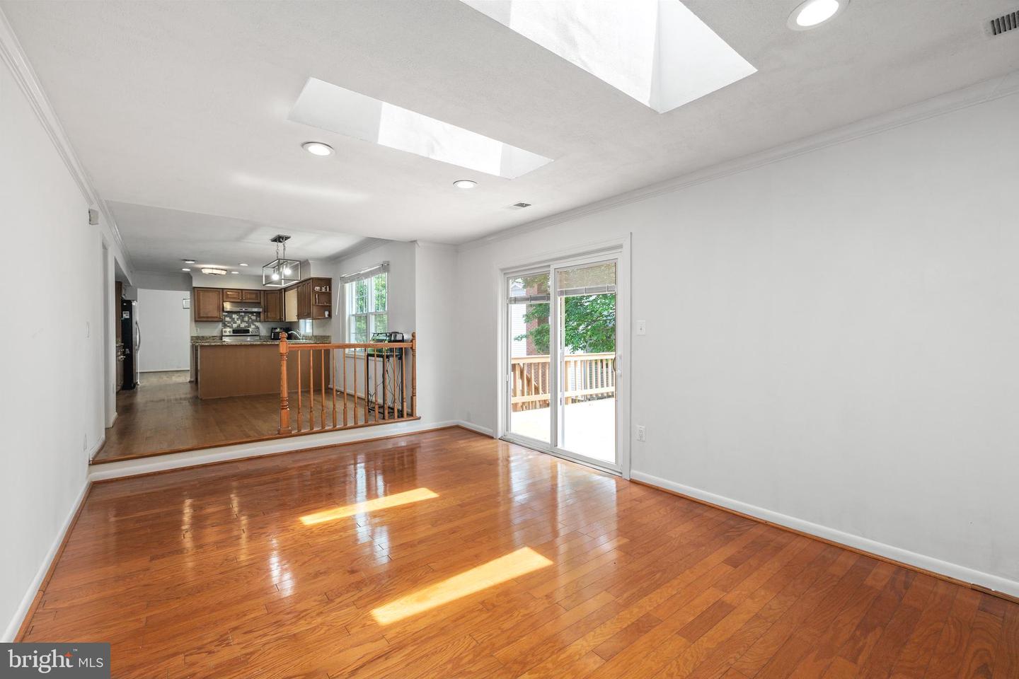 8321 TERRA GRANDE AVE, SPRINGFIELD, Virginia 22153, 4 Bedrooms Bedrooms, ,3 BathroomsBathrooms,Residential,For sale,8321 TERRA GRANDE AVE,VAFX2246092 MLS # VAFX2246092