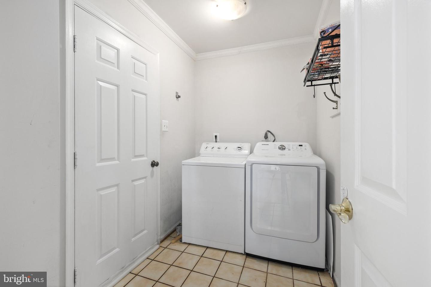 8321 TERRA GRANDE AVE, SPRINGFIELD, Virginia 22153, 4 Bedrooms Bedrooms, ,3 BathroomsBathrooms,Residential,For sale,8321 TERRA GRANDE AVE,VAFX2246092 MLS # VAFX2246092