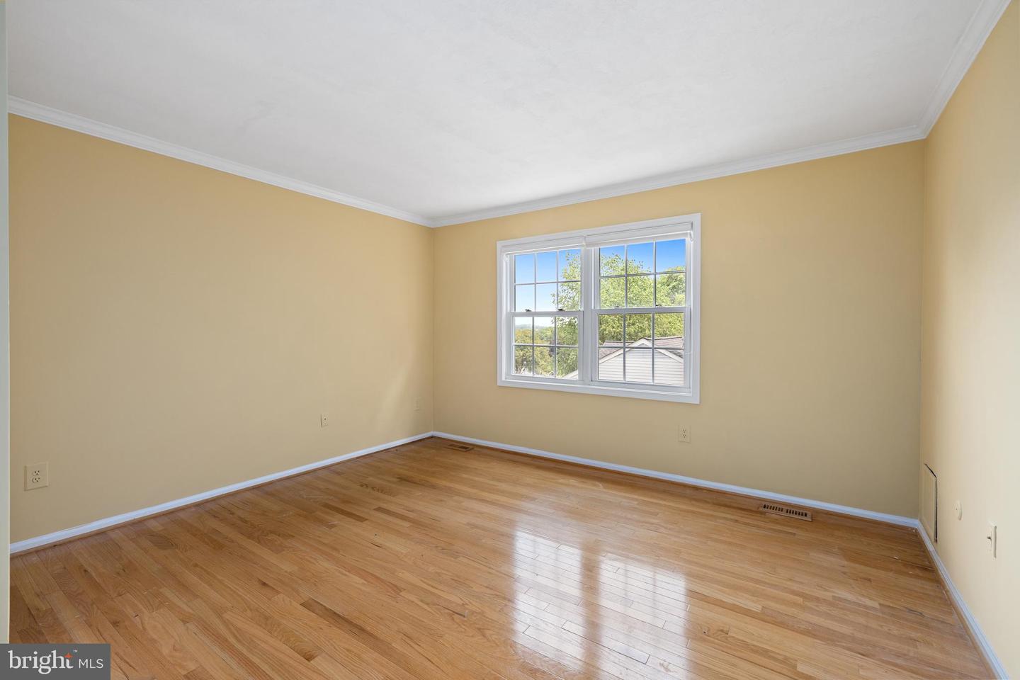 8321 TERRA GRANDE AVE, SPRINGFIELD, Virginia 22153, 4 Bedrooms Bedrooms, ,3 BathroomsBathrooms,Residential,For sale,8321 TERRA GRANDE AVE,VAFX2246092 MLS # VAFX2246092