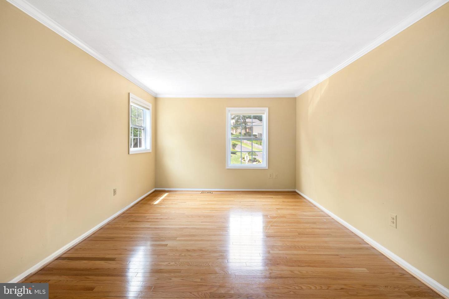 8321 TERRA GRANDE AVE, SPRINGFIELD, Virginia 22153, 4 Bedrooms Bedrooms, ,3 BathroomsBathrooms,Residential,For sale,8321 TERRA GRANDE AVE,VAFX2246092 MLS # VAFX2246092