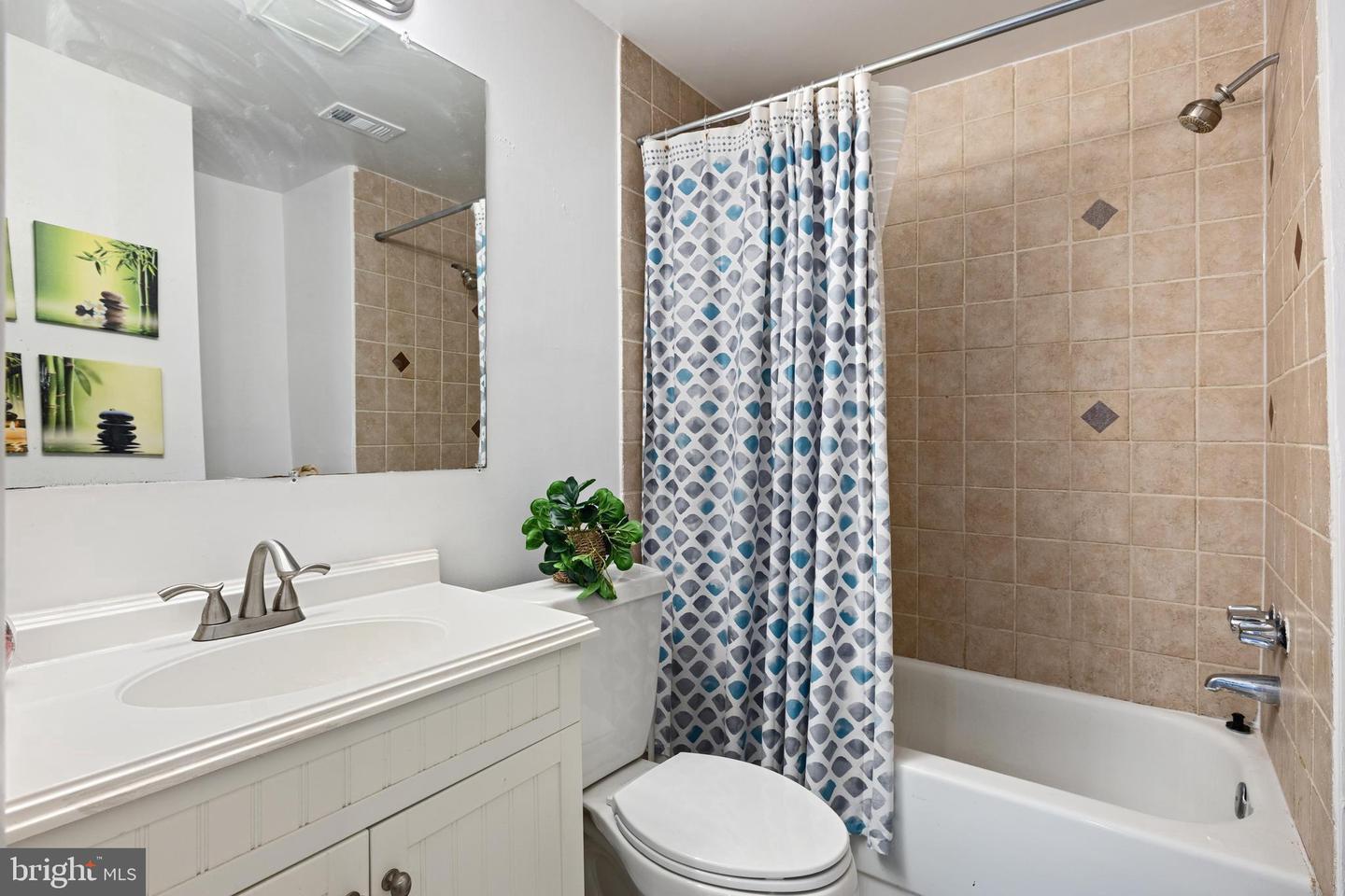 8321 TERRA GRANDE AVE, SPRINGFIELD, Virginia 22153, 4 Bedrooms Bedrooms, ,3 BathroomsBathrooms,Residential,For sale,8321 TERRA GRANDE AVE,VAFX2246092 MLS # VAFX2246092