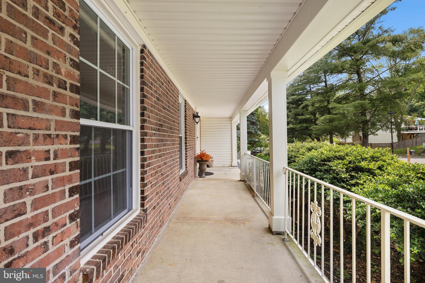 8321 TERRA GRANDE AVE, SPRINGFIELD, Virginia 22153, 4 Bedrooms Bedrooms, ,3 BathroomsBathrooms,Residential,For sale,8321 TERRA GRANDE AVE,VAFX2246092 MLS # VAFX2246092