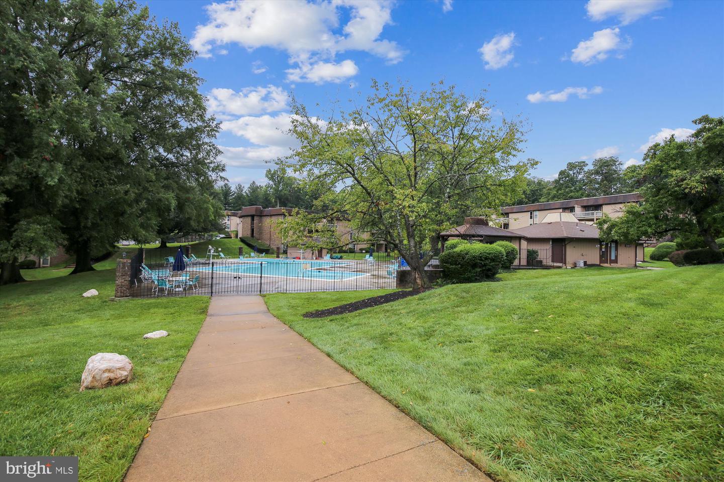 8505 BARRINGTON CT #Q, SPRINGFIELD, Virginia 22152, 2 Bedrooms Bedrooms, ,1 BathroomBathrooms,Residential,For sale,8505 BARRINGTON CT #Q,VAFX2245936 MLS # VAFX2245936