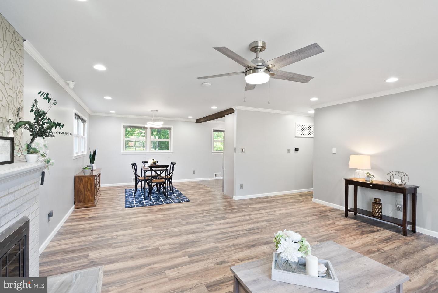 5634 INVERCHAPEL RD, SPRINGFIELD, Virginia 22151, 5 Bedrooms Bedrooms, 11 Rooms Rooms,3 BathroomsBathrooms,Residential,For sale,5634 INVERCHAPEL RD,VAFX2246094 MLS # VAFX2246094