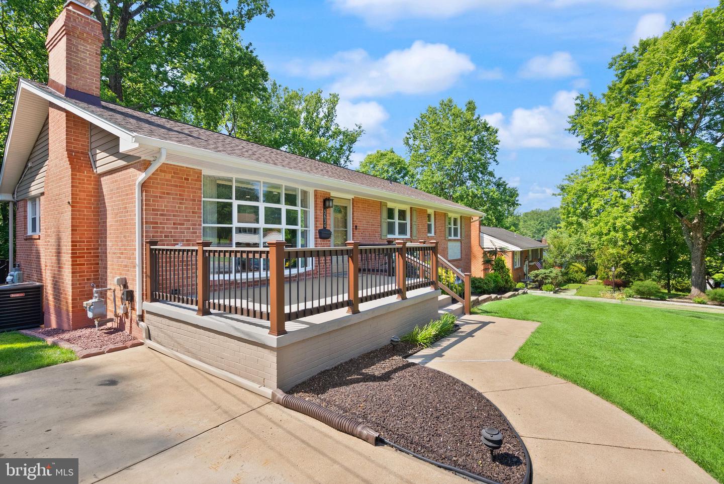 5634 INVERCHAPEL RD, SPRINGFIELD, Virginia 22151, 5 Bedrooms Bedrooms, 11 Rooms Rooms,3 BathroomsBathrooms,Residential,For sale,5634 INVERCHAPEL RD,VAFX2246094 MLS # VAFX2246094