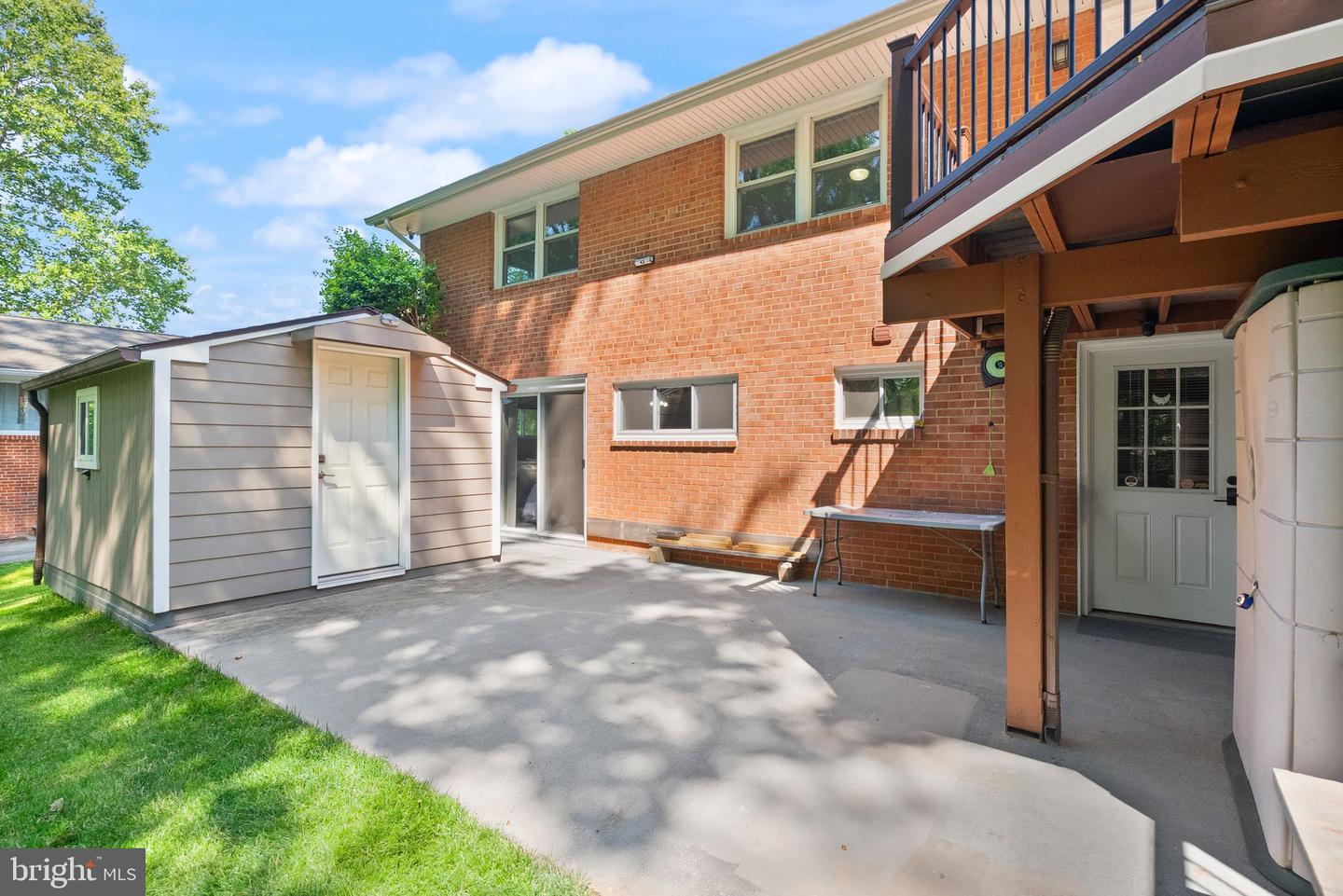 5634 INVERCHAPEL RD, SPRINGFIELD, Virginia 22151, 5 Bedrooms Bedrooms, 11 Rooms Rooms,3 BathroomsBathrooms,Residential,For sale,5634 INVERCHAPEL RD,VAFX2246094 MLS # VAFX2246094