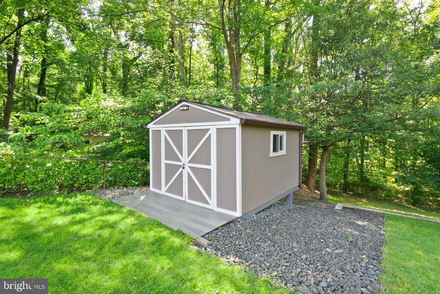 5634 INVERCHAPEL RD, SPRINGFIELD, Virginia 22151, 5 Bedrooms Bedrooms, 11 Rooms Rooms,3 BathroomsBathrooms,Residential,For sale,5634 INVERCHAPEL RD,VAFX2246094 MLS # VAFX2246094
