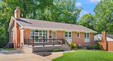 5634 INVERCHAPEL RD, SPRINGFIELD, Virginia 22151, 5 Bedrooms Bedrooms, 11 Rooms Rooms,3 BathroomsBathrooms,Residential,For sale,5634 INVERCHAPEL RD,VAFX2246094 MLS # VAFX2246094