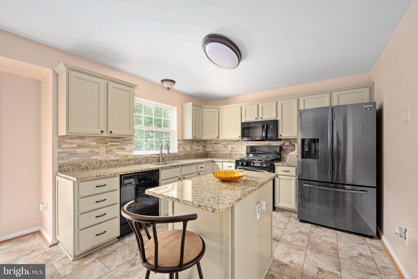18 EMERALD DR, FREDERICKSBURG, Virginia 22406, 4 Bedrooms Bedrooms, ,2 BathroomsBathrooms,Residential,For sale,18 EMERALD DR,VAST2039598 MLS # VAST2039598