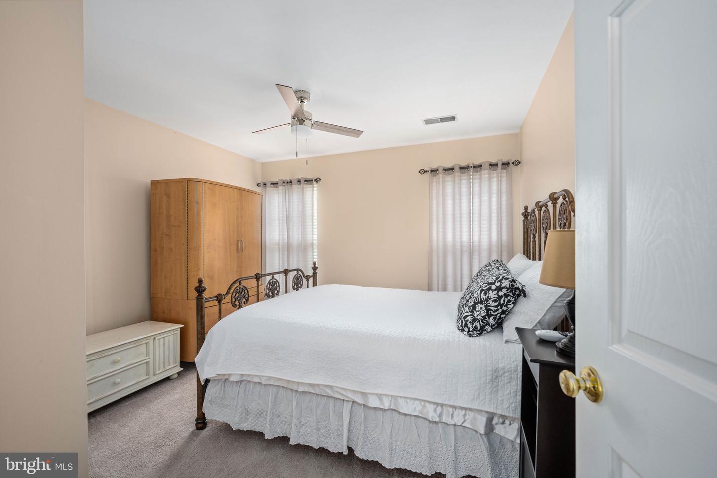 18 EMERALD DR, FREDERICKSBURG, Virginia 22406, 4 Bedrooms Bedrooms, ,2 BathroomsBathrooms,Residential,For sale,18 EMERALD DR,VAST2039598 MLS # VAST2039598