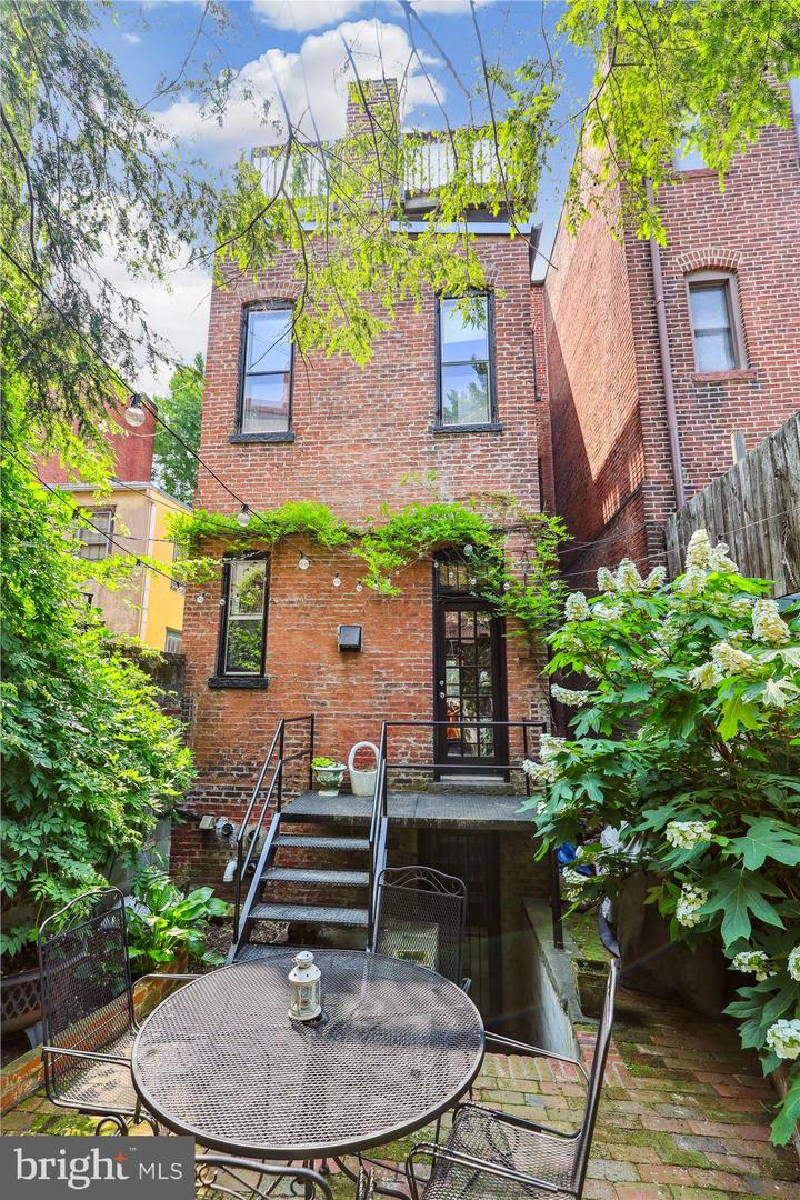 1517 KINGMAN PL NW, WASHINGTON, District Of Columbia 20005, 6 Bedrooms Bedrooms, ,3 BathroomsBathrooms,Residential,For sale,1517 KINGMAN PL NW,DCDC2204590 MLS # DCDC2204590