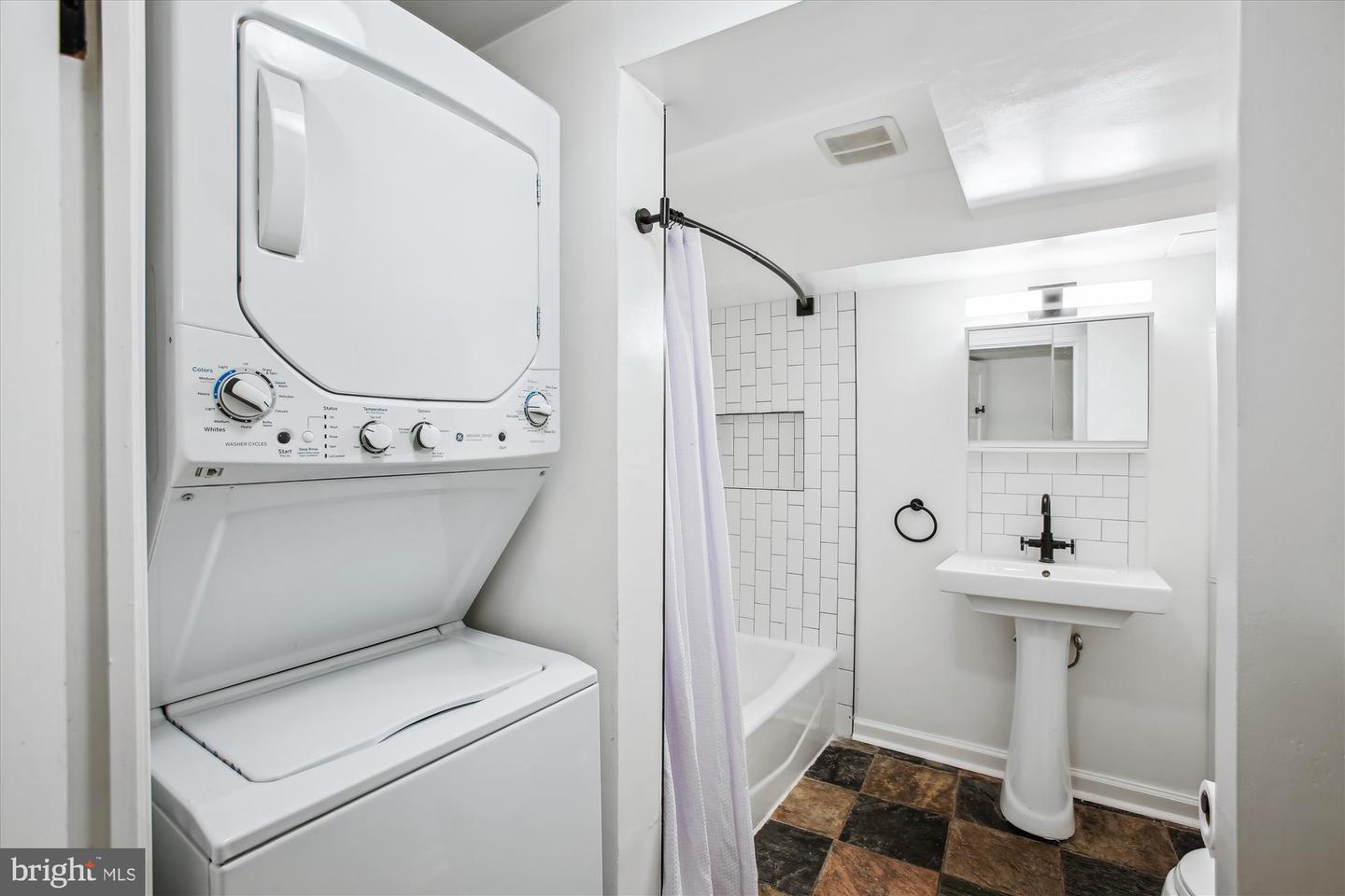 1517 KINGMAN PL NW, WASHINGTON, District Of Columbia 20005, 6 Bedrooms Bedrooms, ,3 BathroomsBathrooms,Residential,For sale,1517 KINGMAN PL NW,DCDC2204590 MLS # DCDC2204590