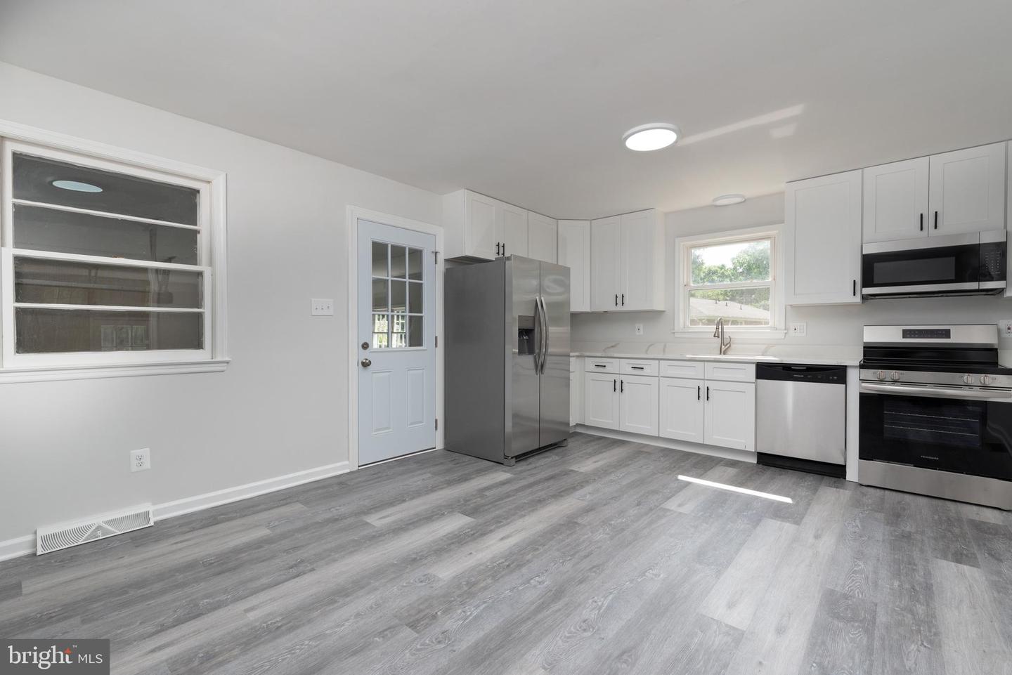 3220 DUPUY RD, COLONIAL HEIGHTS, Virginia 23834, 4 Bedrooms Bedrooms, ,2 BathroomsBathrooms,Residential,For sale,3220 DUPUY RD,VACF2001172 MLS # VACF2001172